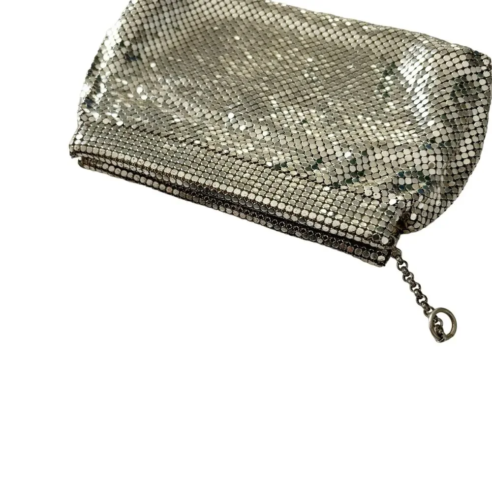 Vintage 1970s Whiting & Davis Metal Mesh Clutch Silver